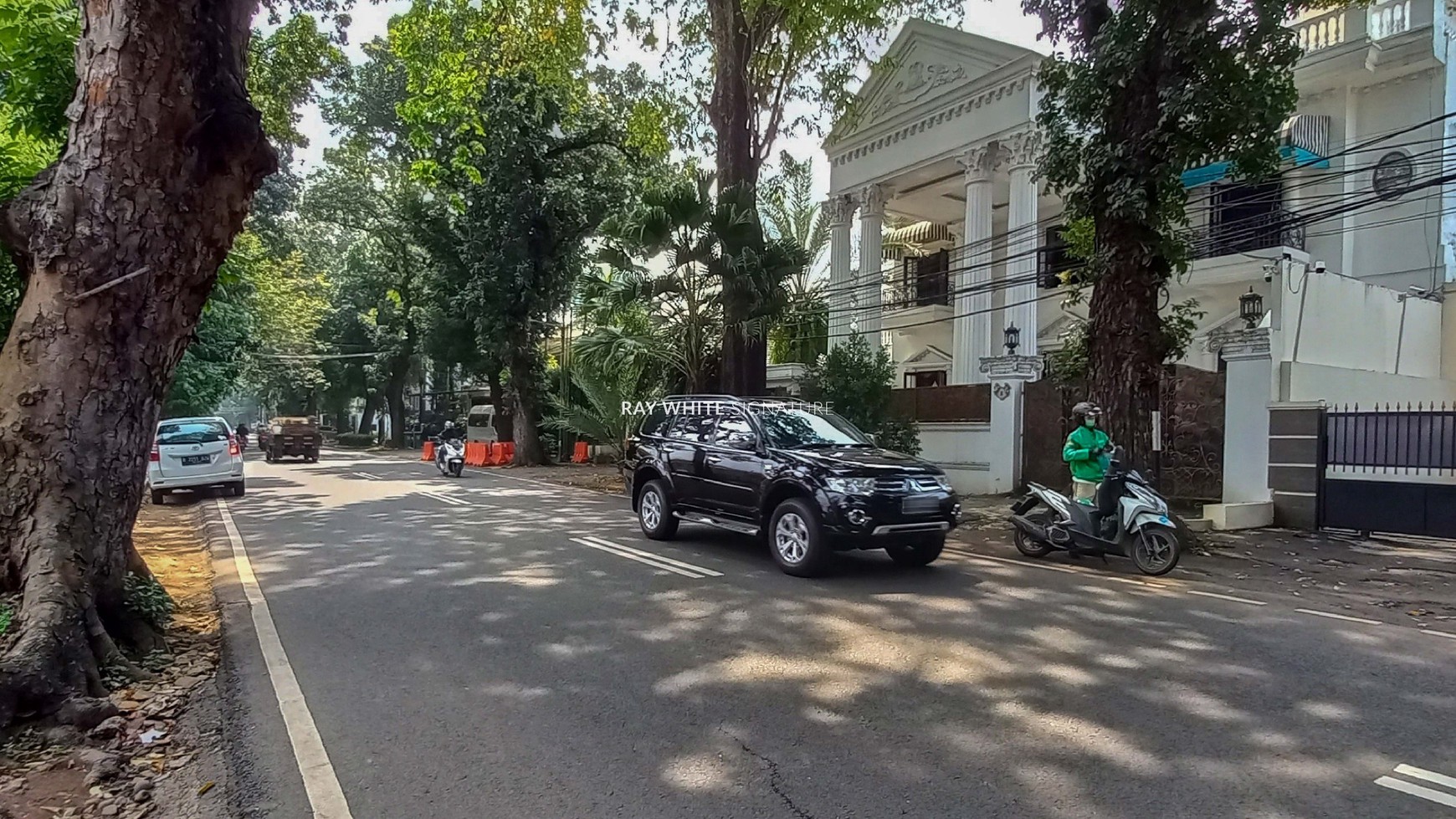 Rumah Hitung Tanah di Jl Panglima Polim 3 Kebayoran Baru