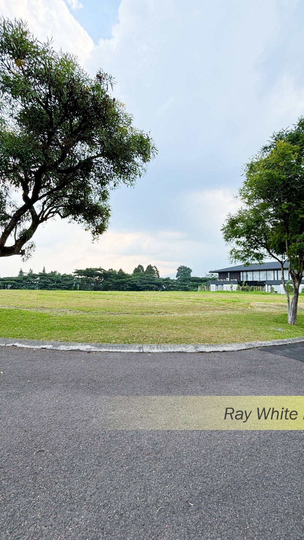 KAVLING RANCAMAYA CLUSTER RUBY POSISI POJOK DENGAN VIEW GUNUNG SALAK DI BOGOR, JAWA BARAT #CH