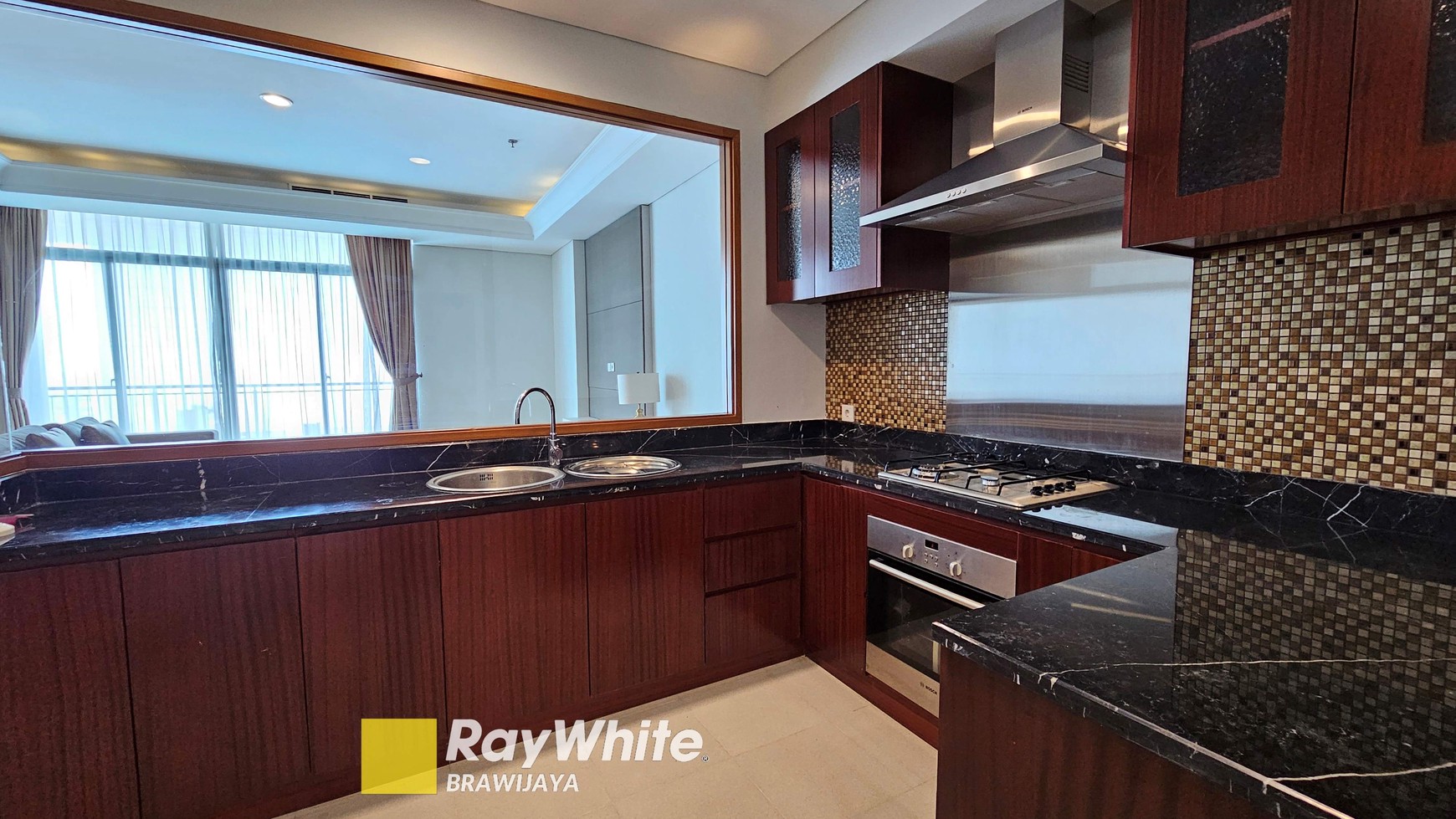 Apartemen Essence Darmawangsa, South Tower, High Floor, 3 BR, Furnished