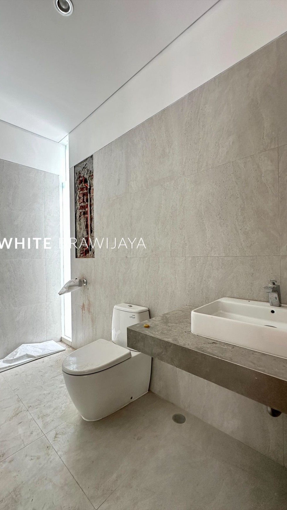 Rumah Hitung Tanah Area Cipete