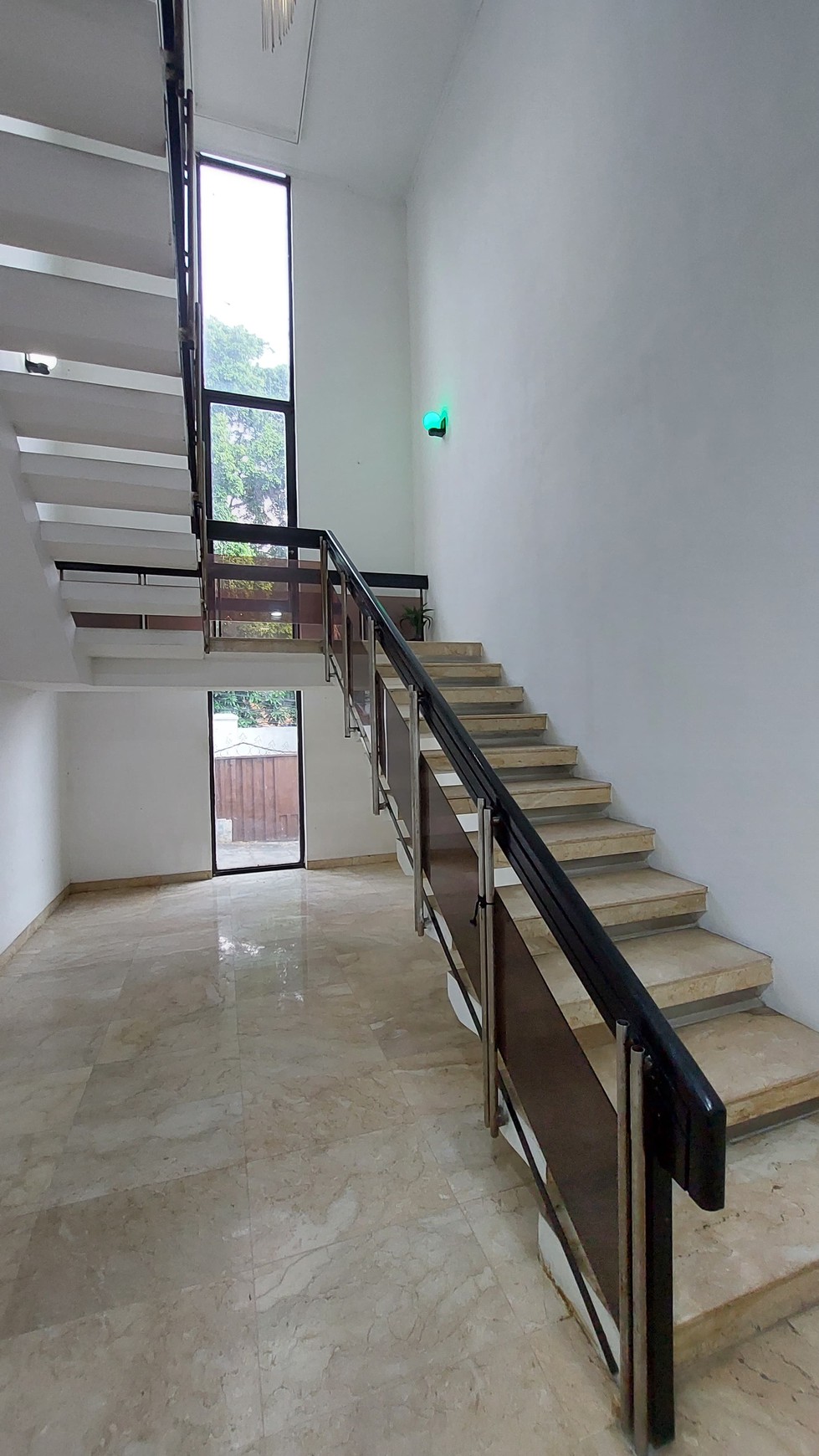 LUXURY MARBLE MANSION IN BANGKA KEMANG