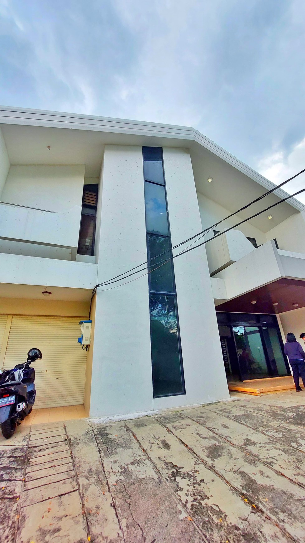 LUXURY MARBLE MANSION IN BANGKA KEMANG