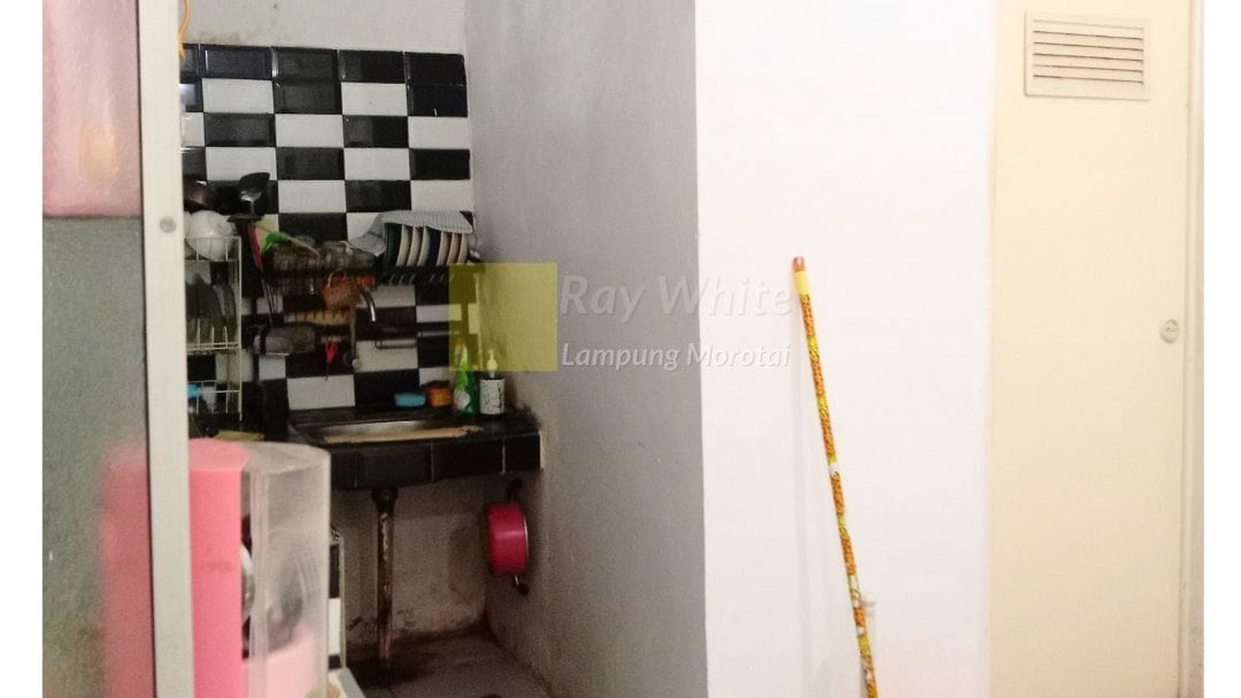 Dijual Rumah Dalam Perumahan Harga Damai