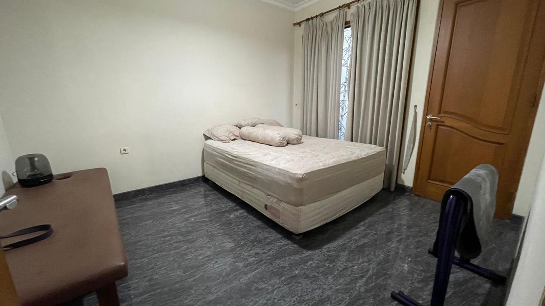 Rumah bagus, Rapi, dengan lingkungan yang aman dan nyaman di Bintaro Sektor 2