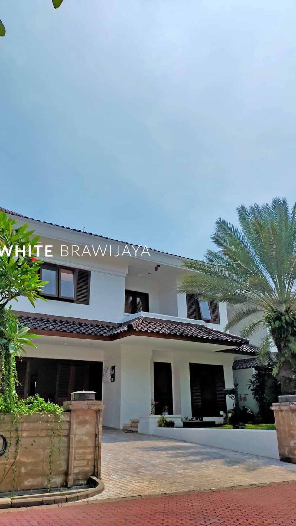 Rumah Classic Modern Lingkungan Tenang Area Pejaten Barat