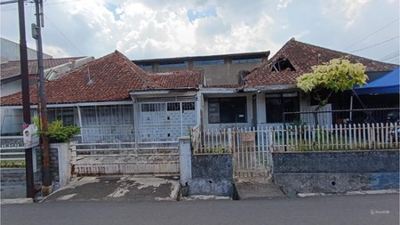 Rumah Hitung Tanah di Tengah Kota Sayap Pajajaran