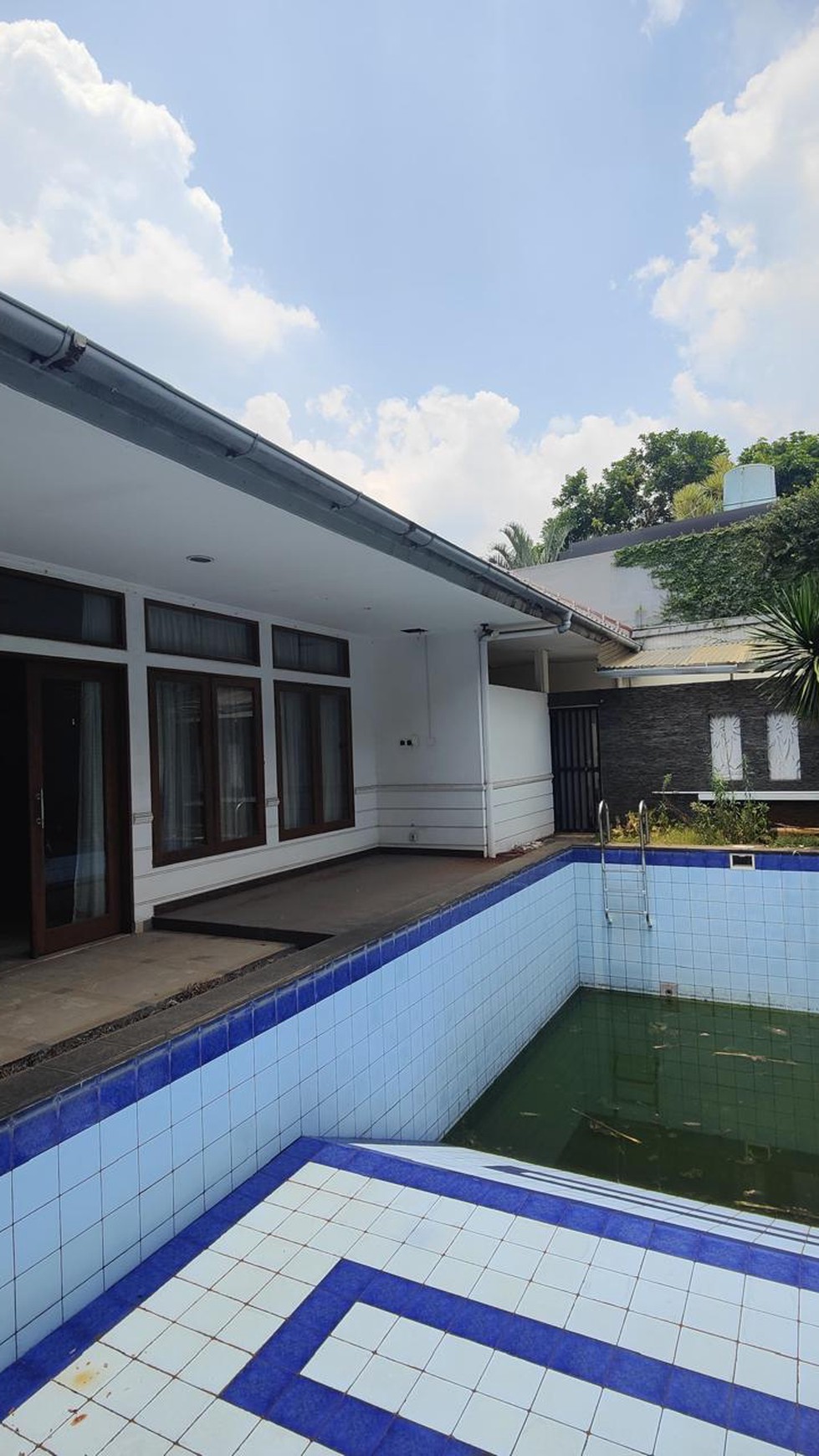 Pondok Indah Taman Bukit Hijau Luas 756 Rumah Luas Layout Lapang