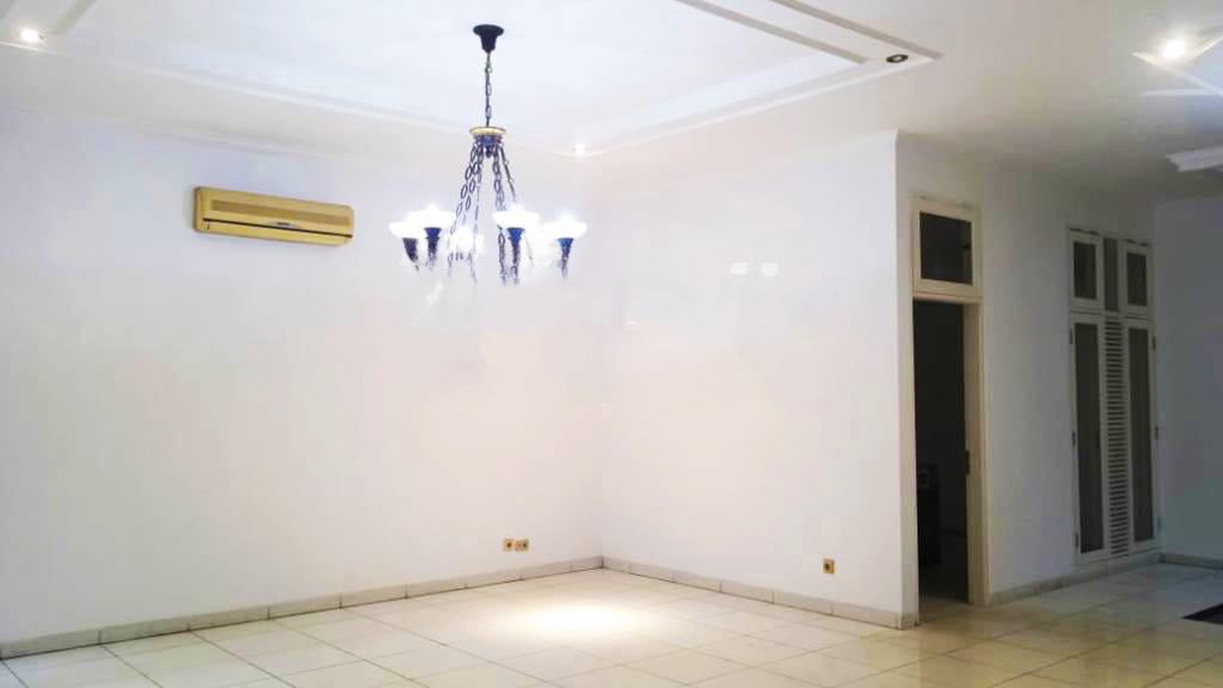 Rumah Hitung Tanah Area Cipete