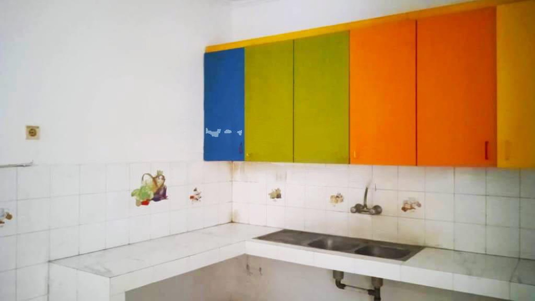 Rumah Hitung Tanah Area Cipete