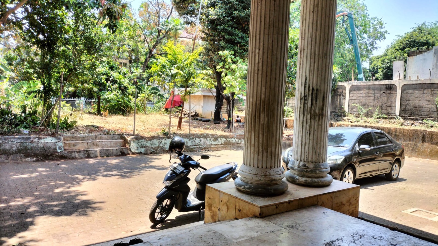 Rumah Hitung Tanah Area Cipete