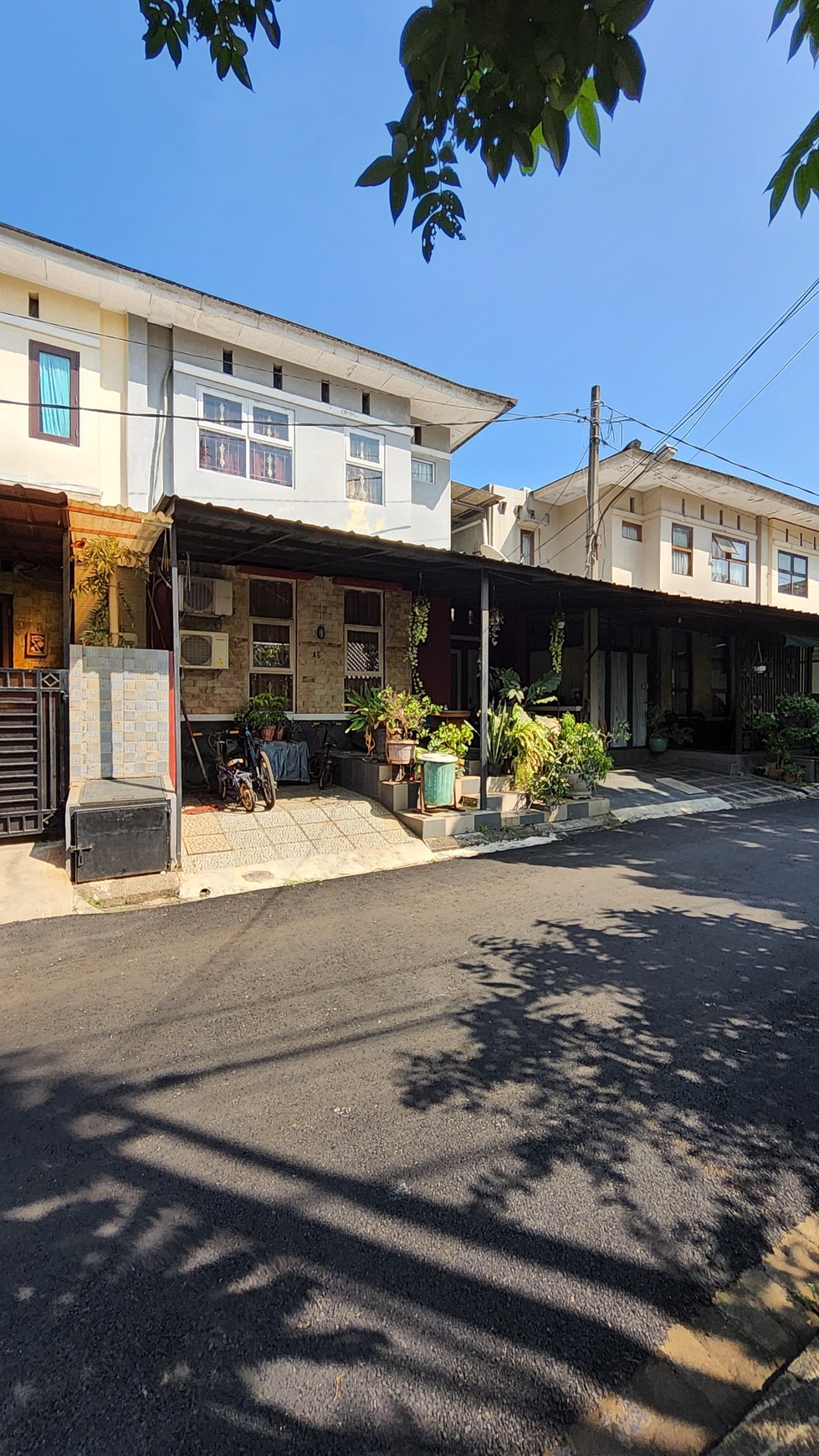 Rumah Bagus Siap Huni di Griya Pesona Rama Jl. Legoso Raya, Ciputat, Tangerang Selatan