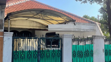 Dijual Rumah SHM di Jalan Dukuh Kupang Surabaya