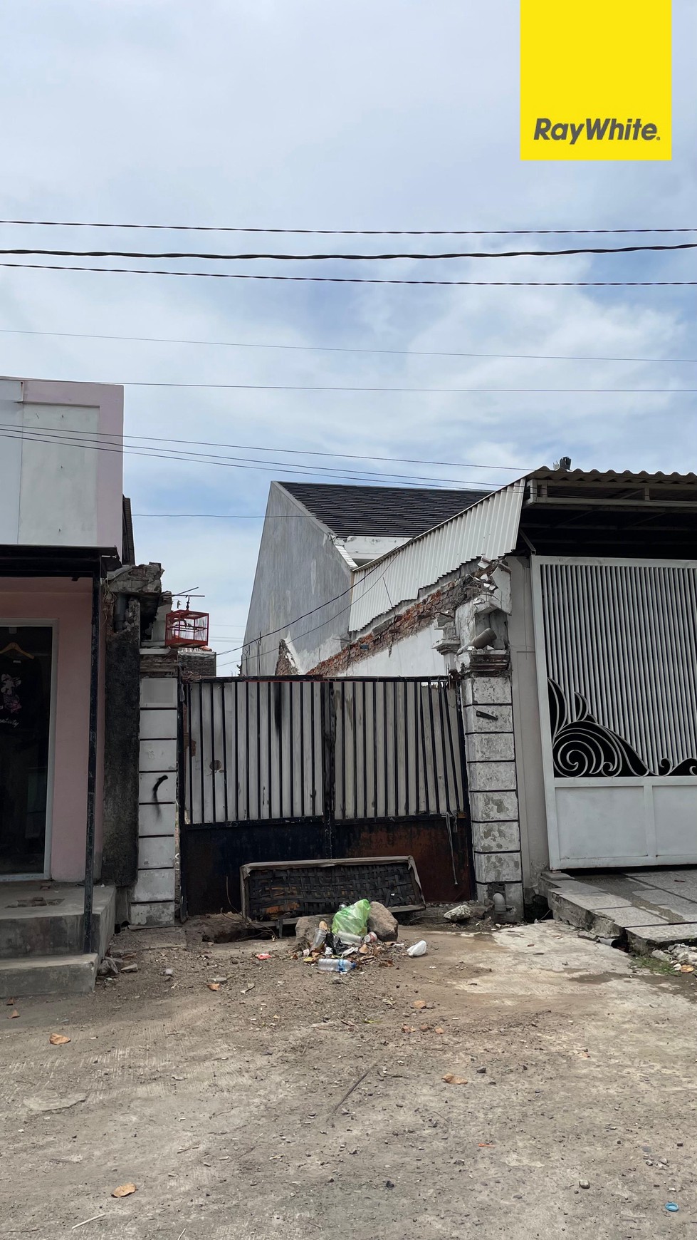 Dijual Rumah SHM di Manukan Tama Surabaya