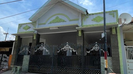 Dijual Rumah 2 lantai di Griya Kebraon Barat Surabaya