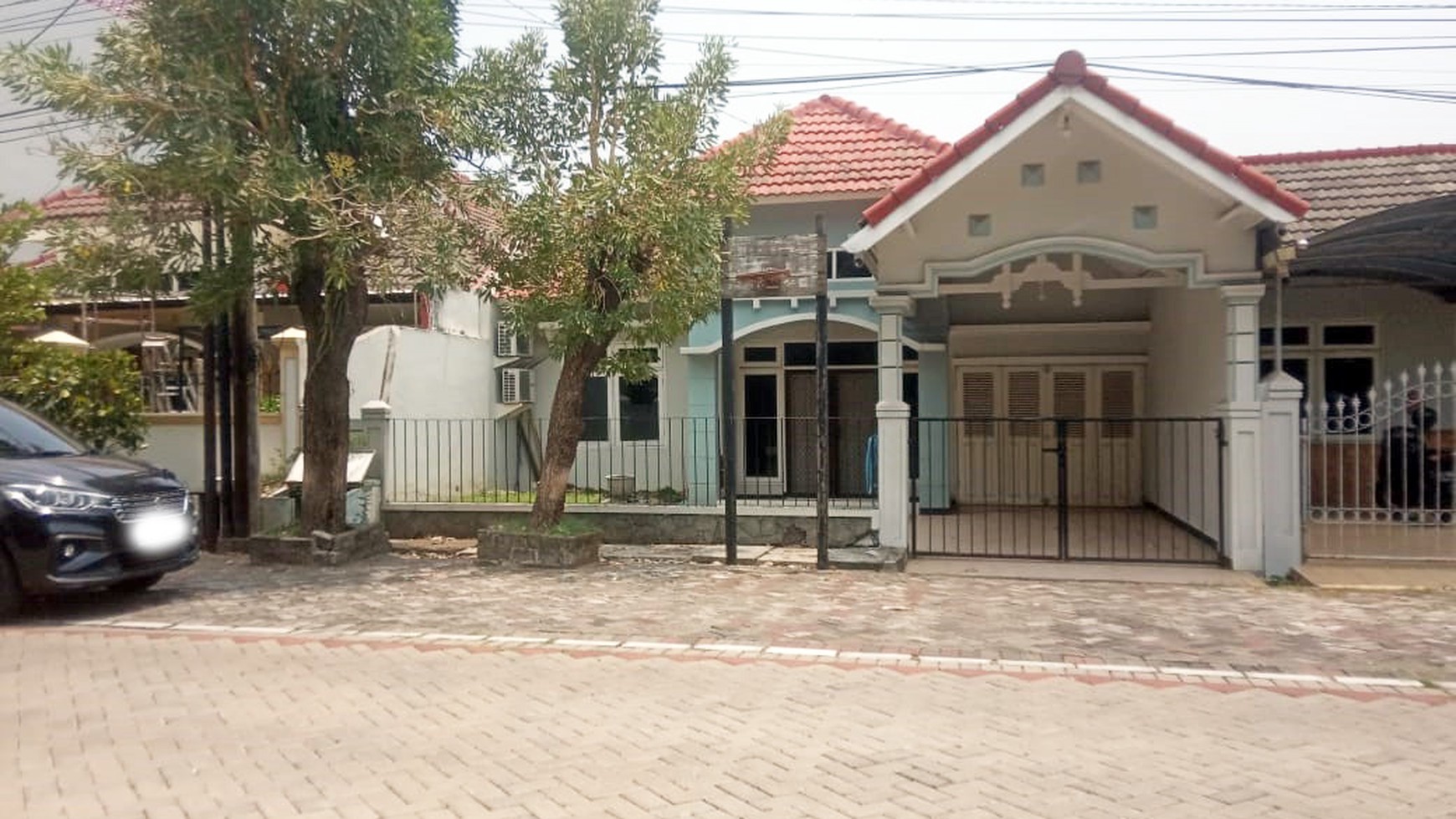 Rumah di Nirwana Eksekutif Surabaya Timur, Bagus + Terawat, Row Jalan Lebar - NH -