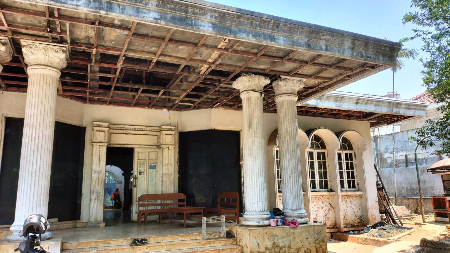 Rumah Bagus Di Jl Pejaten Raya, Jakarta Selatan