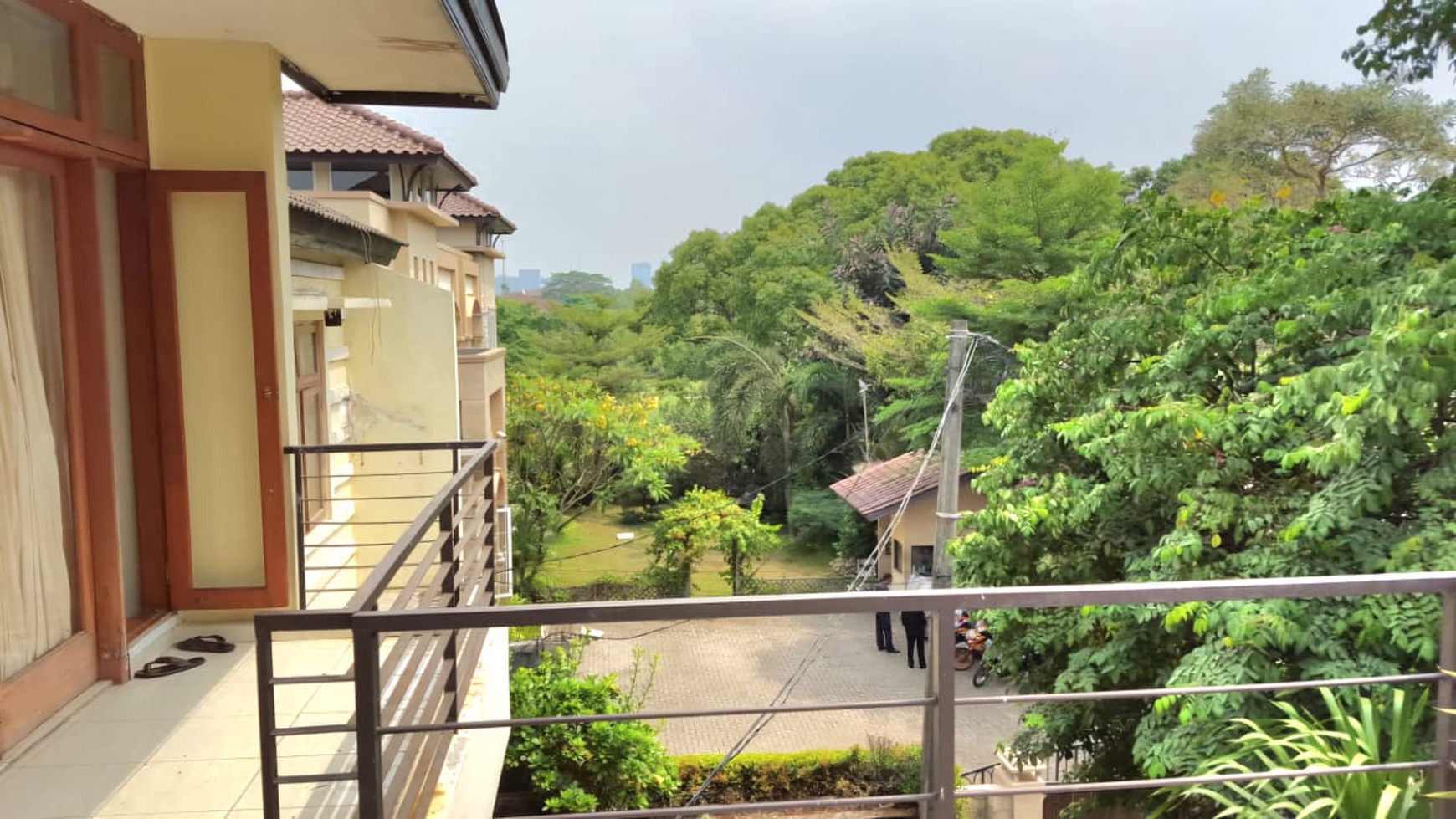 Rumah Bagus Di Jl H Syaip Ujung Cilandak Jakarta Selatan