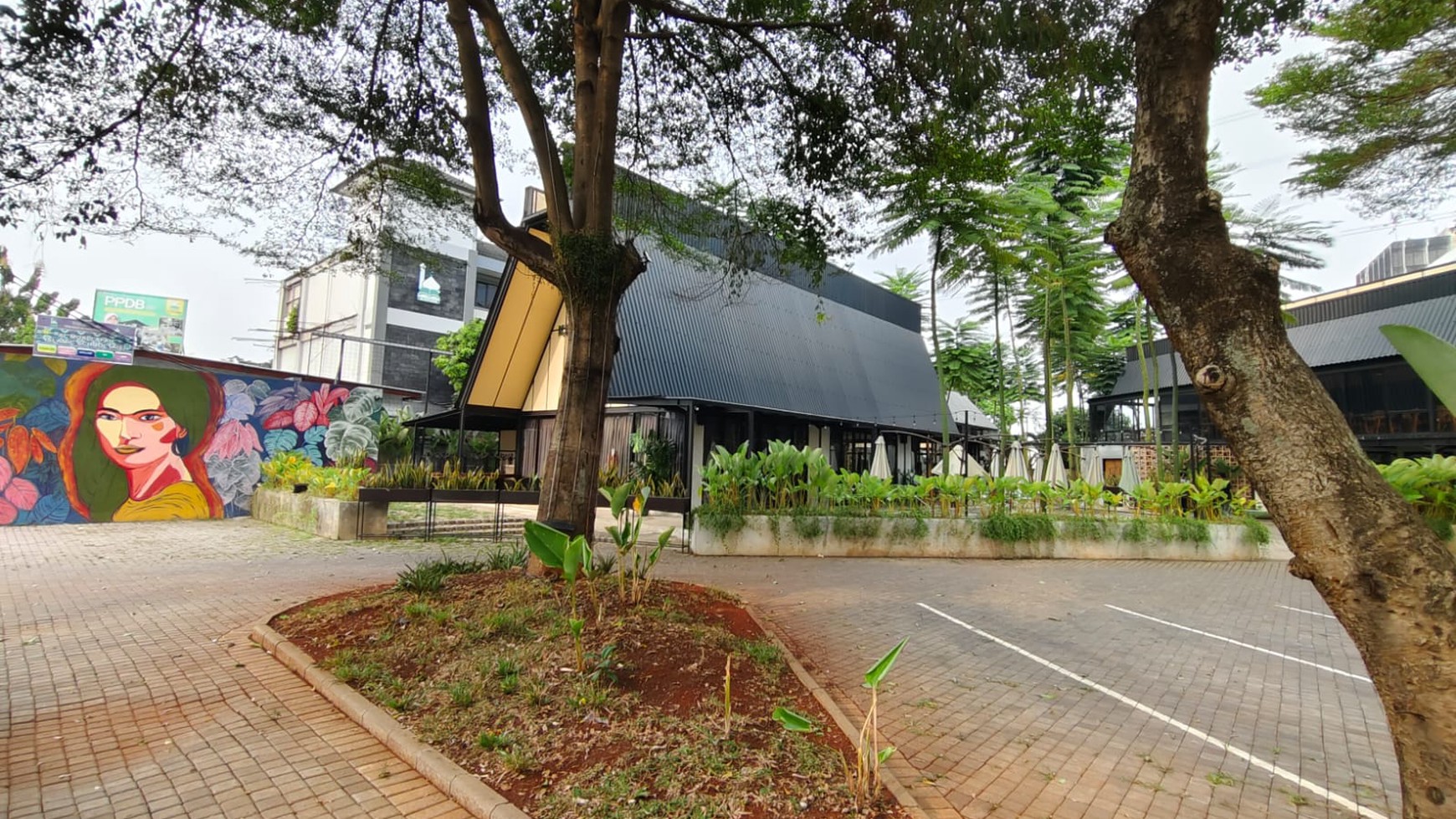 Ruang Usaha Di sewakan Di Kama Ruang Caf&#xe9; Pondok Aren Tangerang Selatan