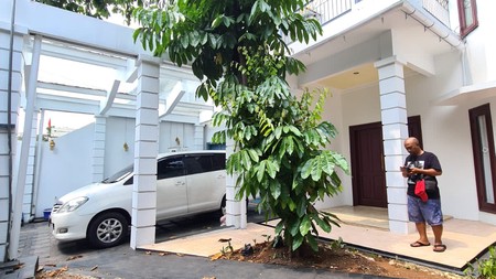 Rumah disewakan lokasi Ampera Cilandak Timur (FF)