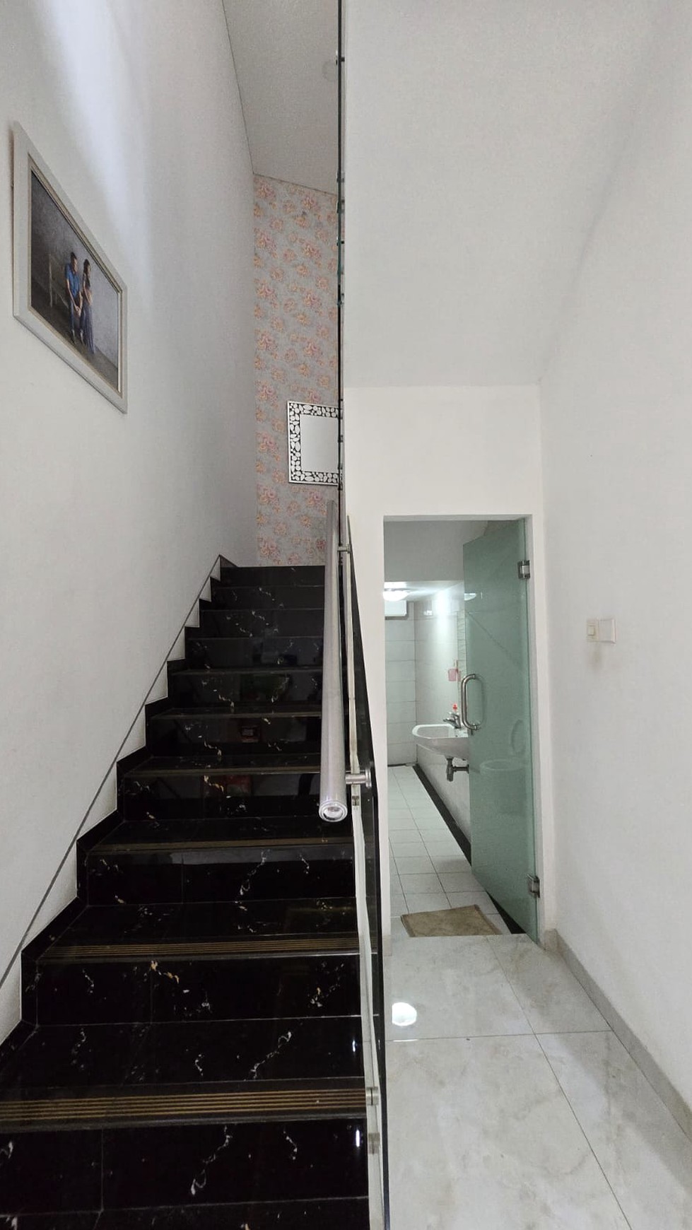 Rumah Bagus Siap Huni, Lingkungan Asri di Cluster Emerald Residence, Bintaro Sektor 9