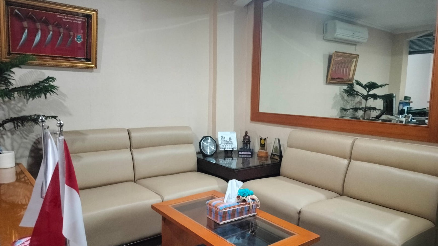 Rasuna Office Park, 174 m2, furnished, siap huni, berjalan kaki menuju MRT station