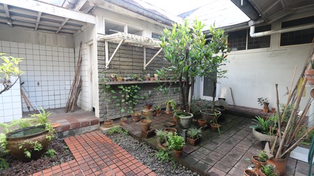 RUMAH KLASIK NYAMAN & ASRI, STRATEGIS DEKAT SCBD & AREA SENAYAN, JL. HANG LEKIU