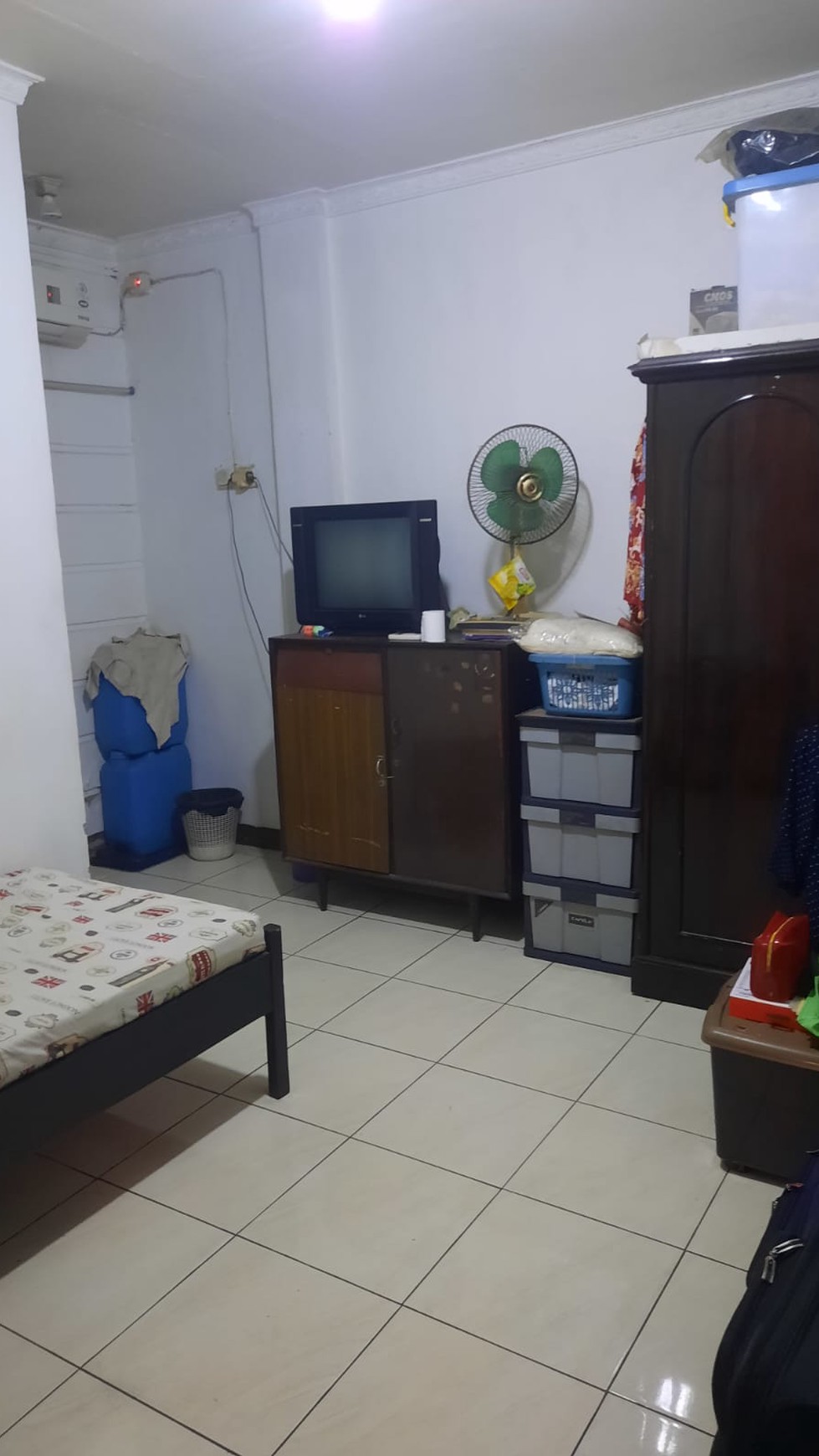 Dijual Rumah Jalan Anggrek , CIbodas _ Tangerang