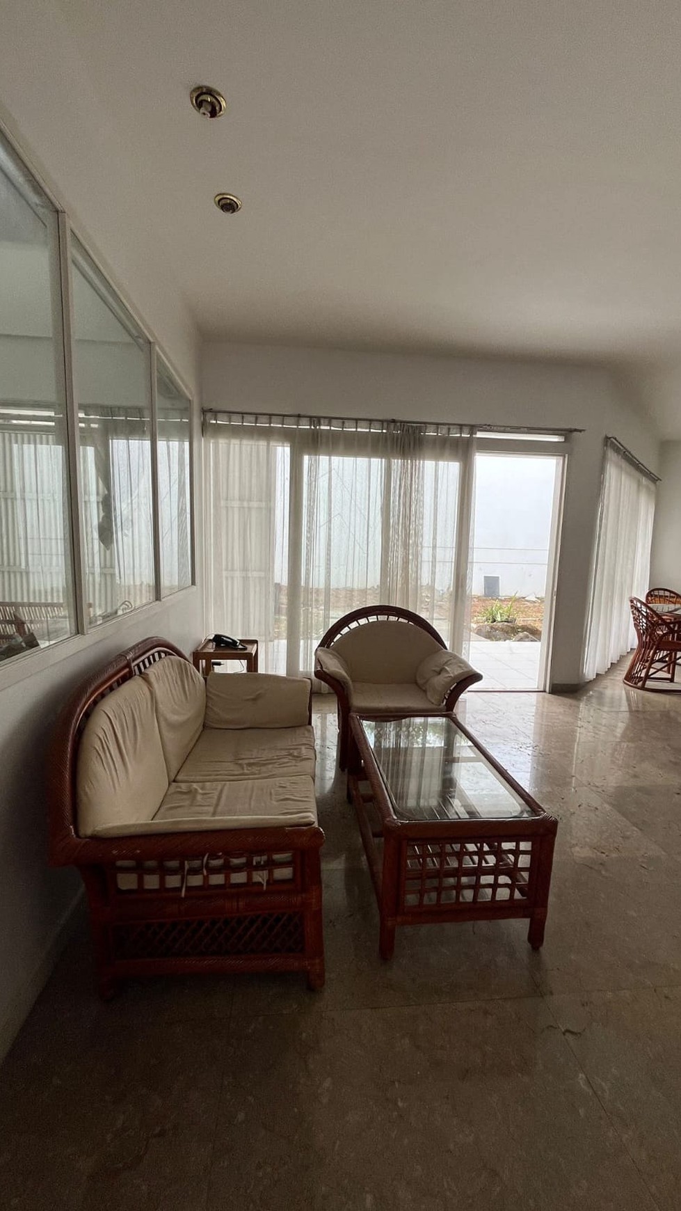 Rumah Hitung Tanah Area Cipete