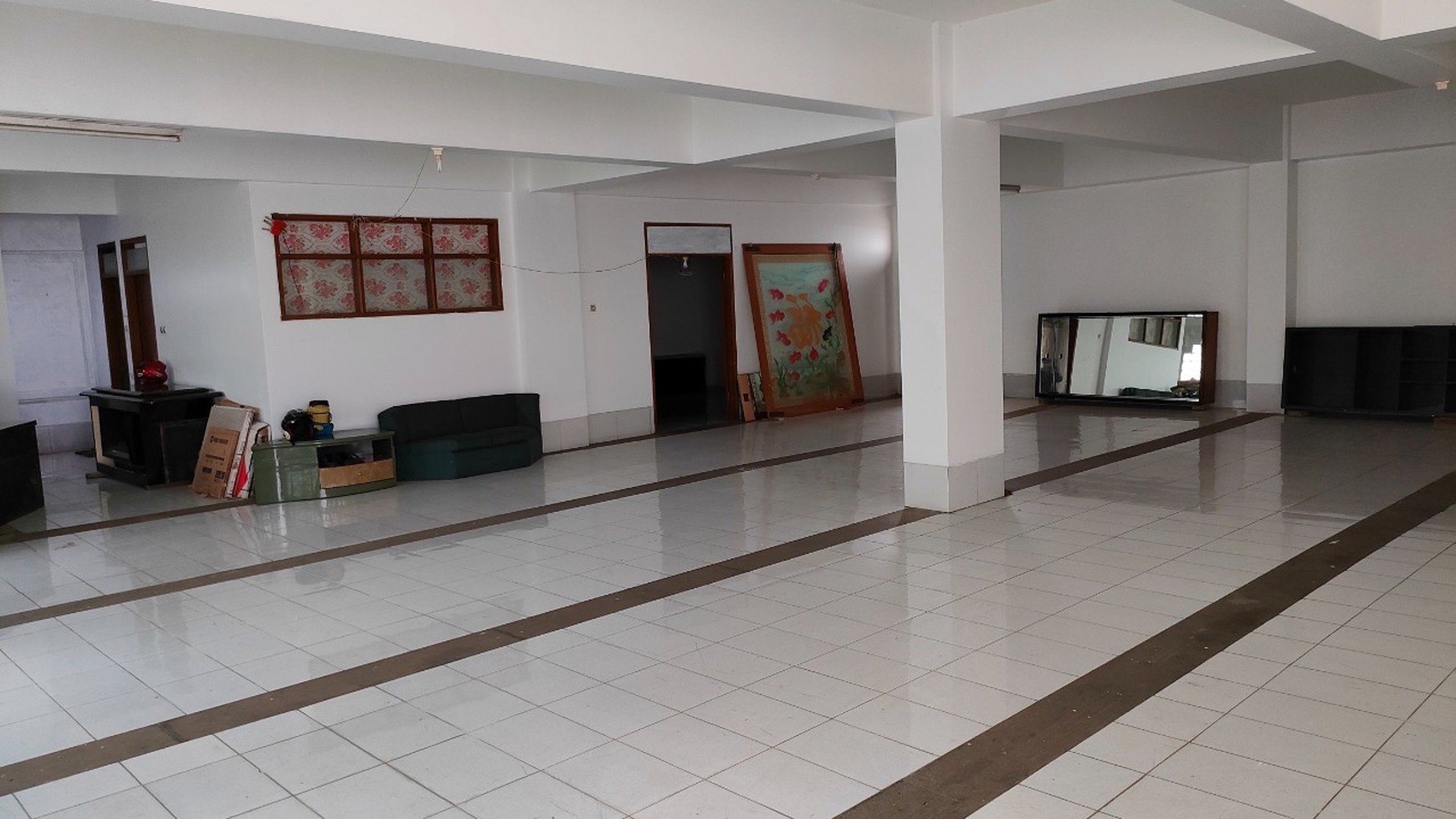 Rumah Mewah Klasik di Sayap Setaibudi, Bandung