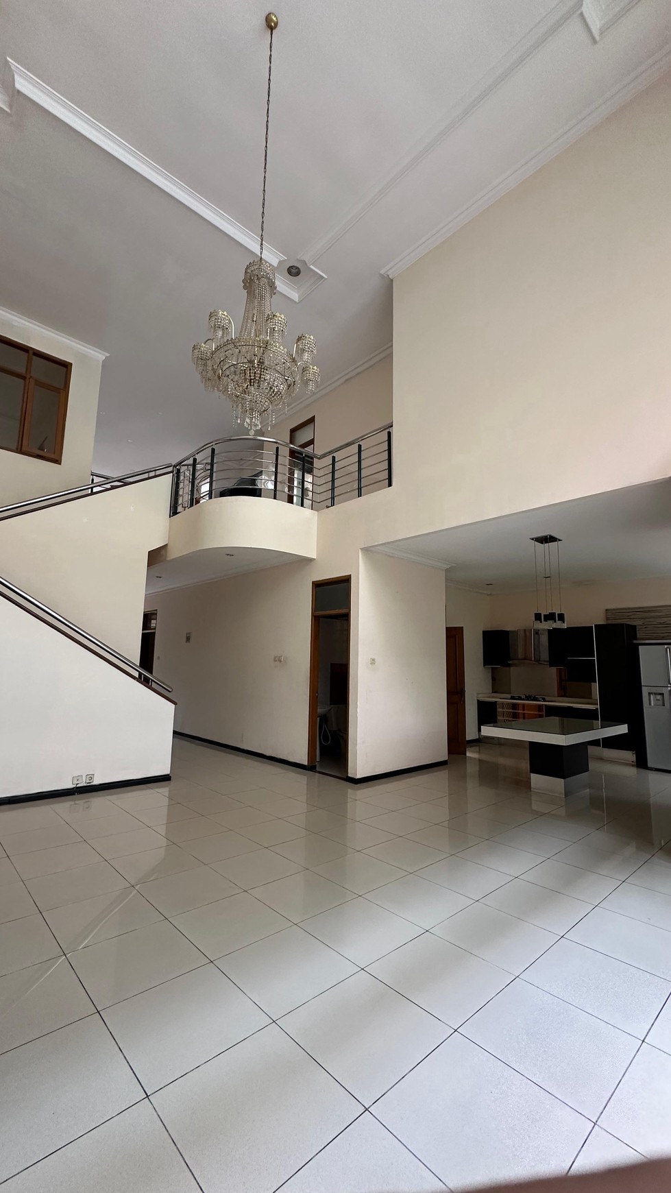 Rumah Lux Semi  Furnished Bandung Utara di Terusan Sutami 