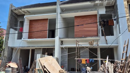 Dijual Rumah 2 lantai di Manyar Tirtoyoso Utara Surabaya