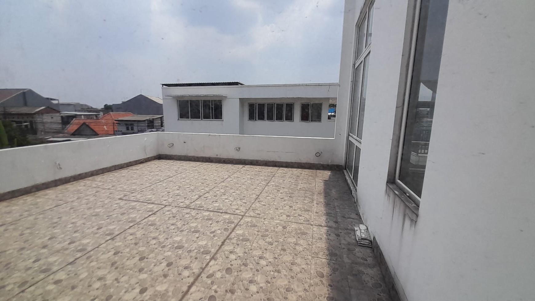 DIJUAL Rumah Semi Furnished