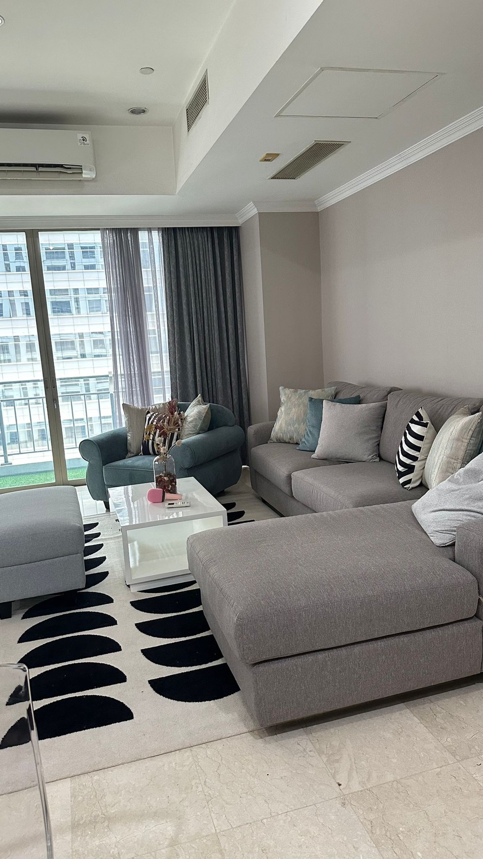 Unit Apartment Sudirman Mansion 