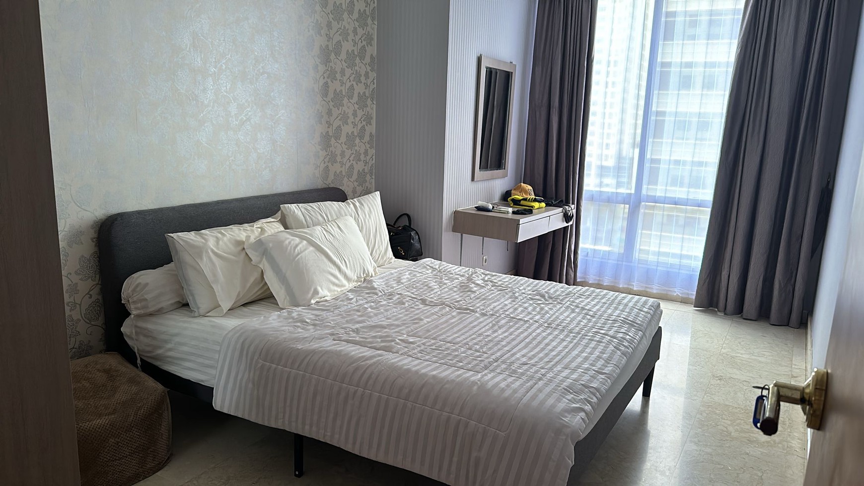 Unit Apartment Sudirman Mansion 