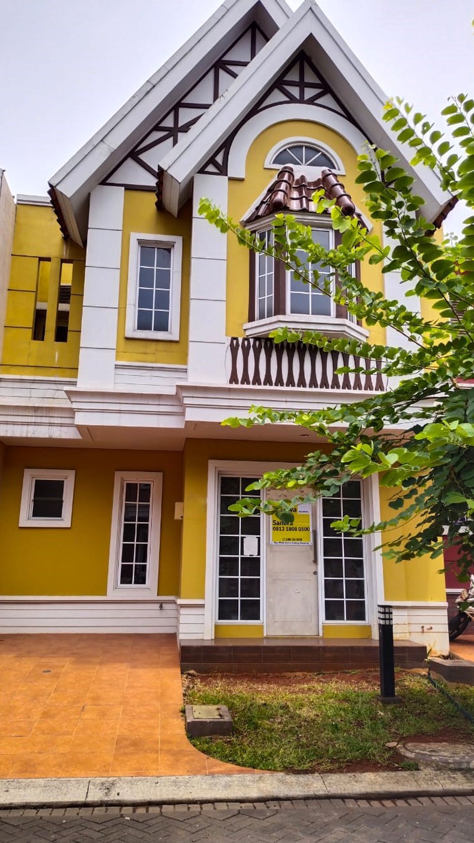 Rumah 2 lantai di Malibu Village Gading Serpong