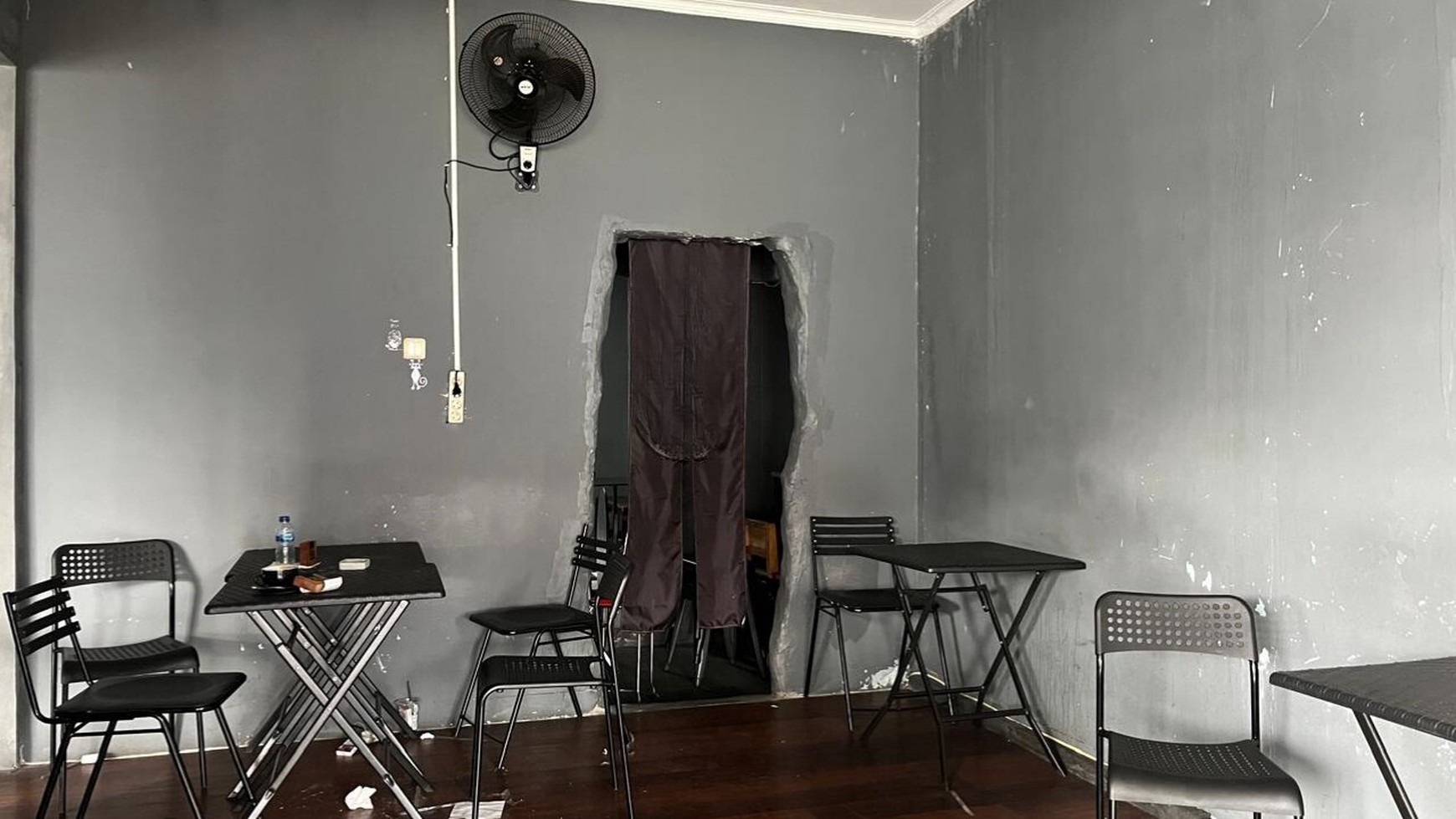 Tempat Usaha Komersil Dekat Pusat Kuliner Tebet