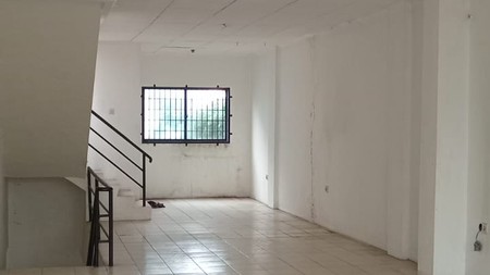 Ruko Bagus 3 Lantai, Jalan Raya Cipulir, Kebayoran Lama, Jakarta Selatan
