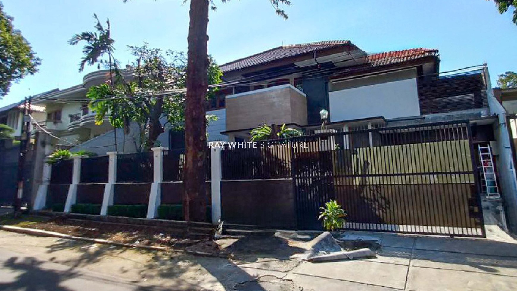 Rumah Tinggal Siap Huni di Jl Wijaya 3 Area Prime