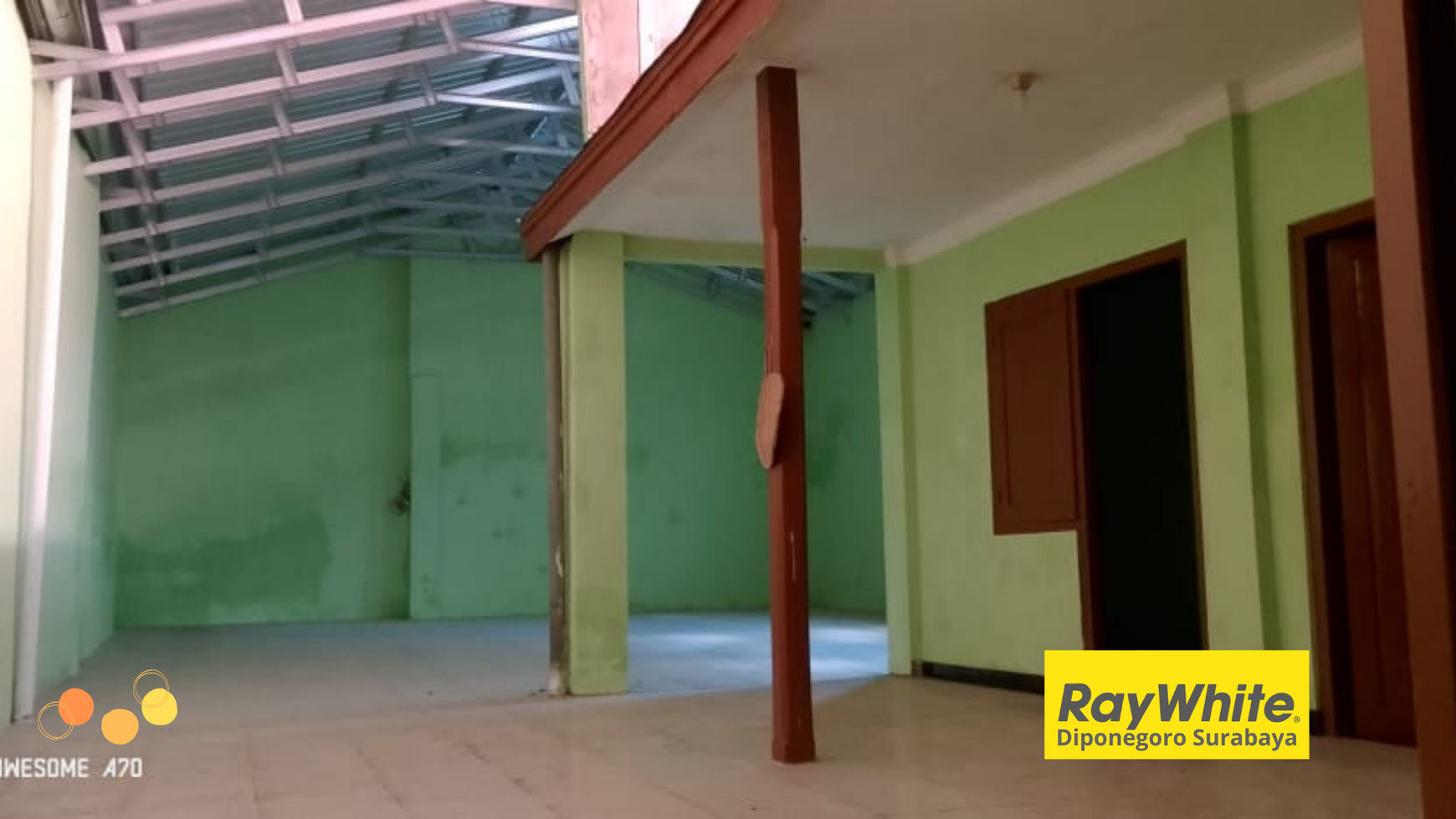 DIJUAL CEPAT! Rumah di Jalan Petemon, Surabaya - Manfaatkan Kesempatan Ini Sebelum Harga Naik