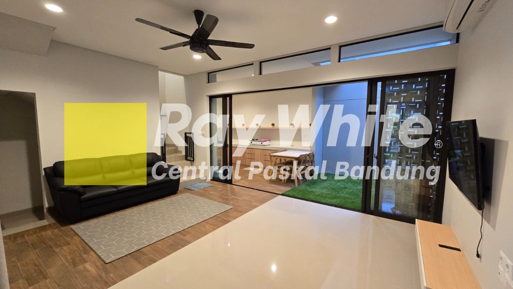 Rumah Cantik Summarecon Bandung Cluster Flora