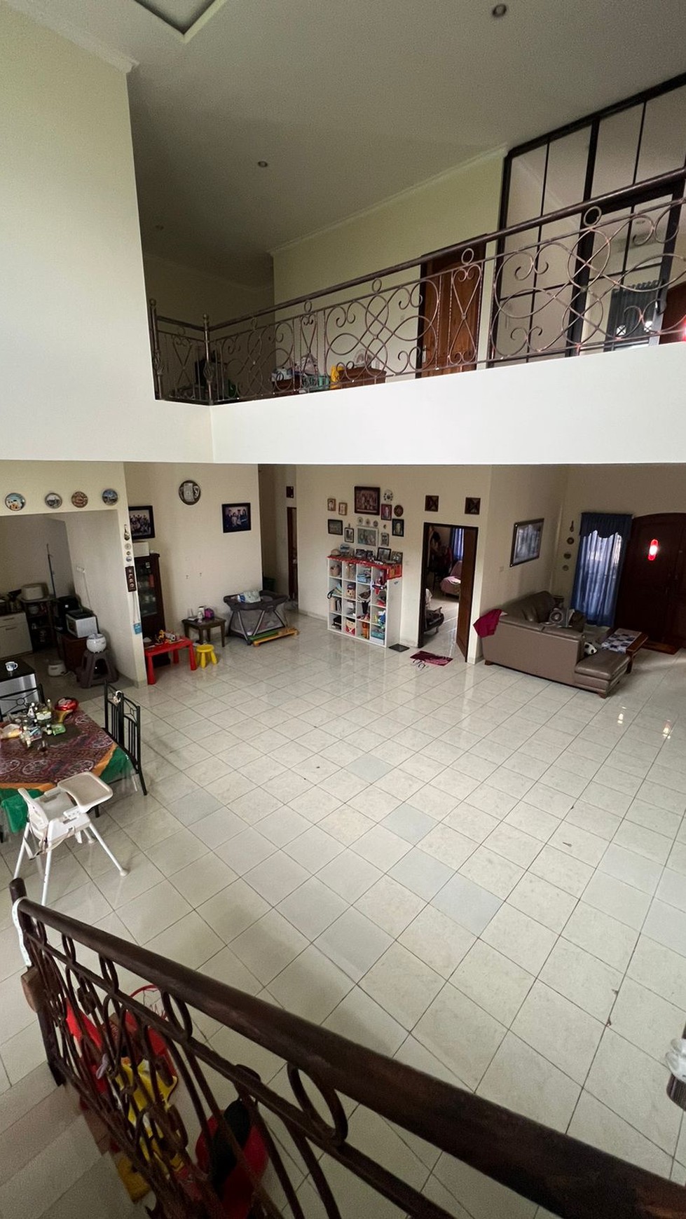 Rumah Besar Kemang Pratama 2 Bojong Rawalumbu Kota Bekasi