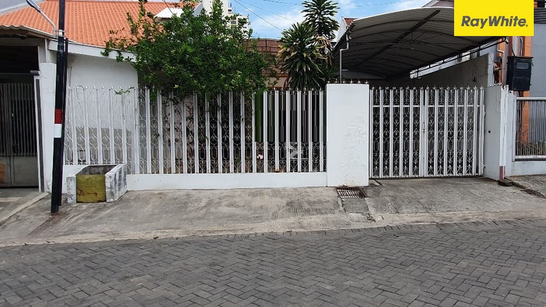 Dijual Rumah 2 lantai di Kupang Indah Surabaya