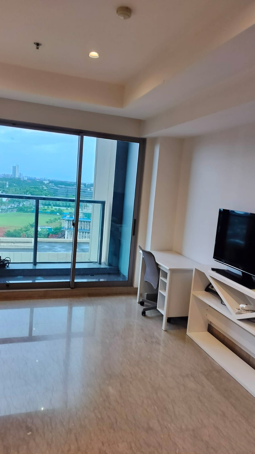 Apartemen 2 BR, Siap Huni, Branz BSD City dengan segala fasilitas.