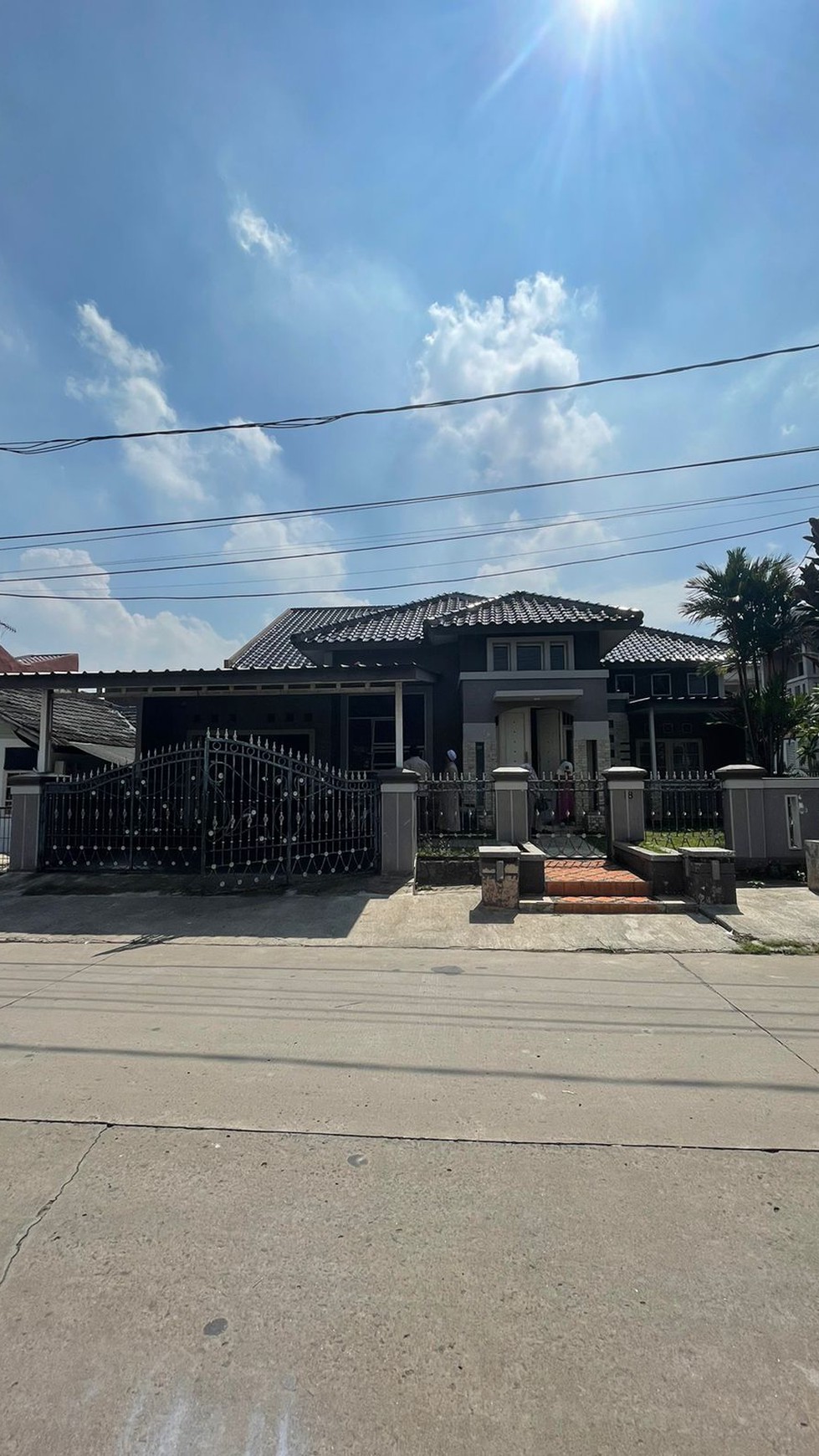 Dijual Rumah di JL. Jaya Baya Raya - Perum 4 Karawaci Tangerang