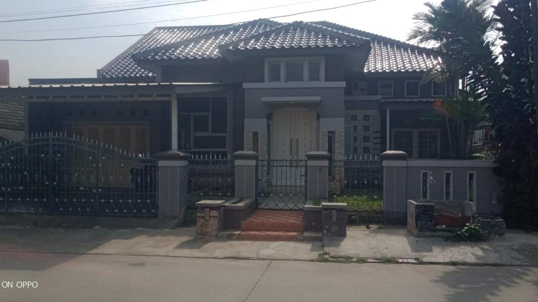 Dijual Rumah di JL. Jaya Baya Raya - Perum 4 Karawaci Tangerang