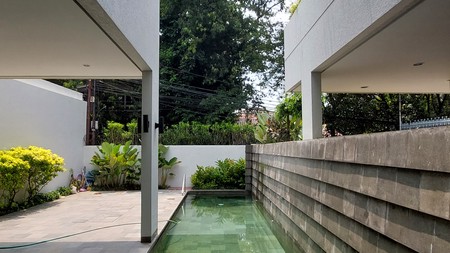 RUMAH DISEWA JALAN CIBEBER KEBAYORAN BARU JAKARTA SELATAN