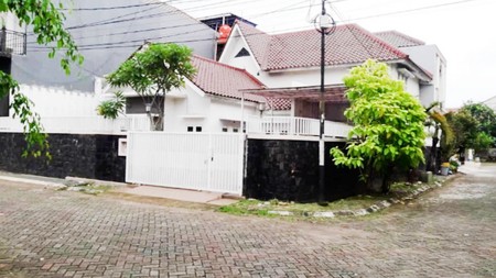 Rumah Hoek di Villa Bintaro Regency, Siap Huni di Pondok Aren