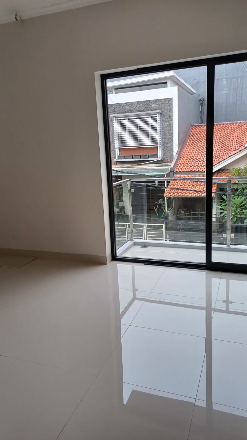 Dijual Rumah dengan Bangunan Baru dan Siap Huni @Permata Bintaro