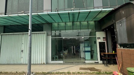 Ruko strategis di daerah Commersil di Bintaro Sektor 7