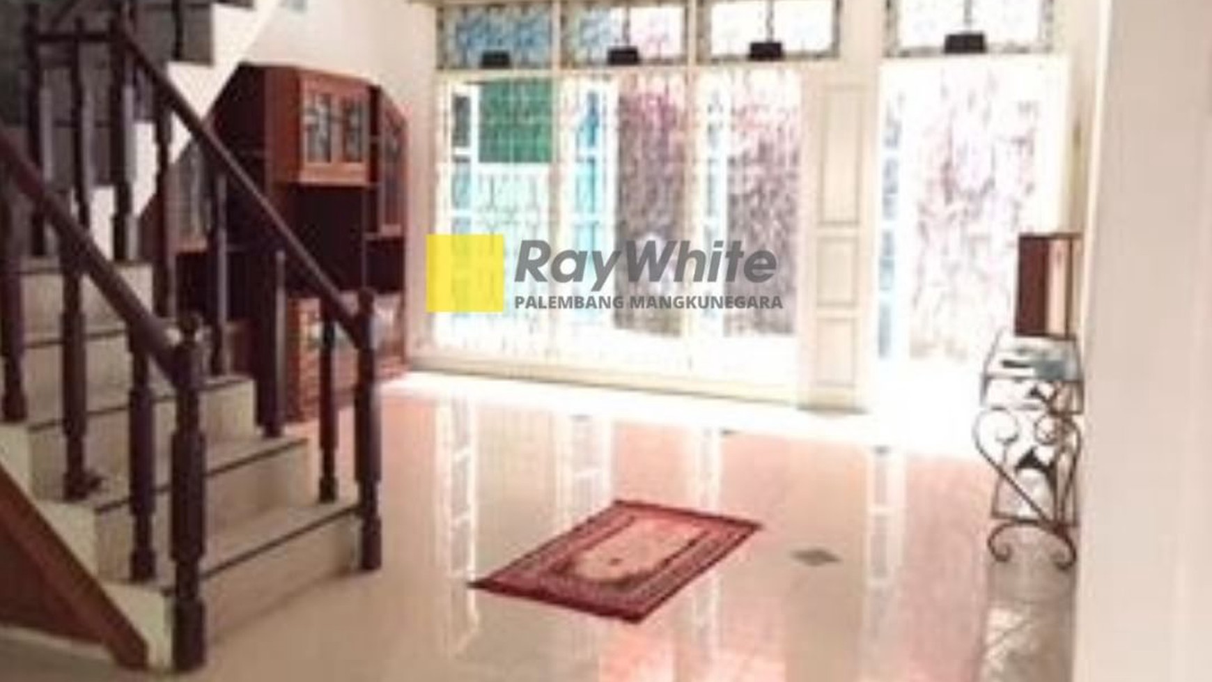 Dijual Rumah Full Furnished di Komplek Kedamaian Palembang